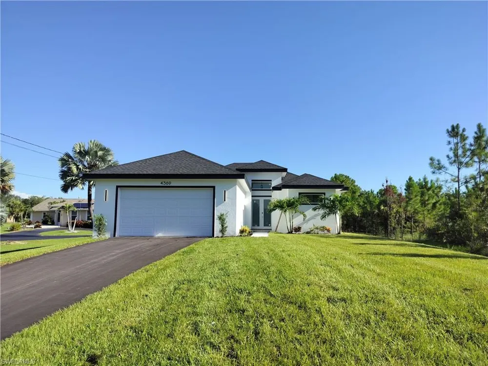 4369 54th Avenue NE Naples, FL 34120