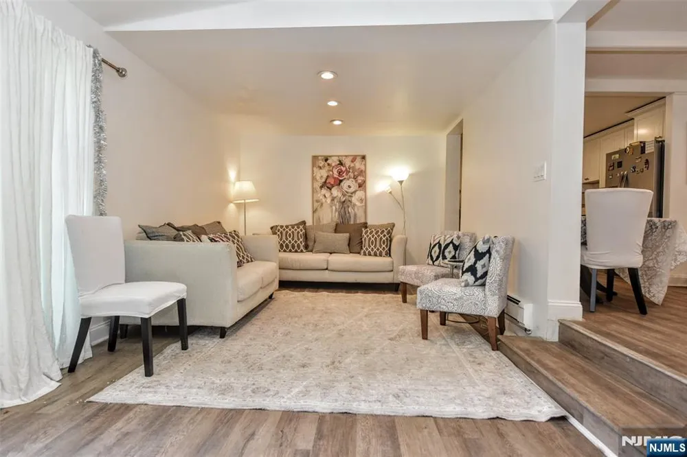 347 Forest Avenue Paramus, NJ 07652