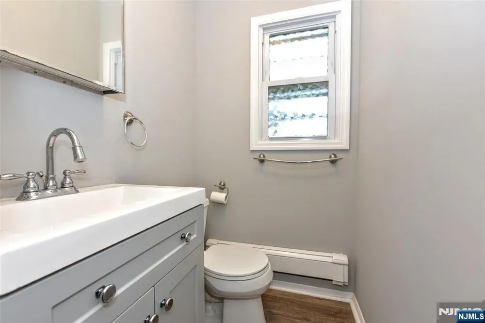 347 Forest Avenue Paramus, NJ 07652