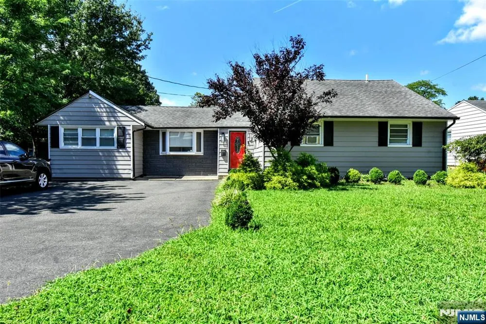 347 Forest Avenue Paramus, NJ 07652