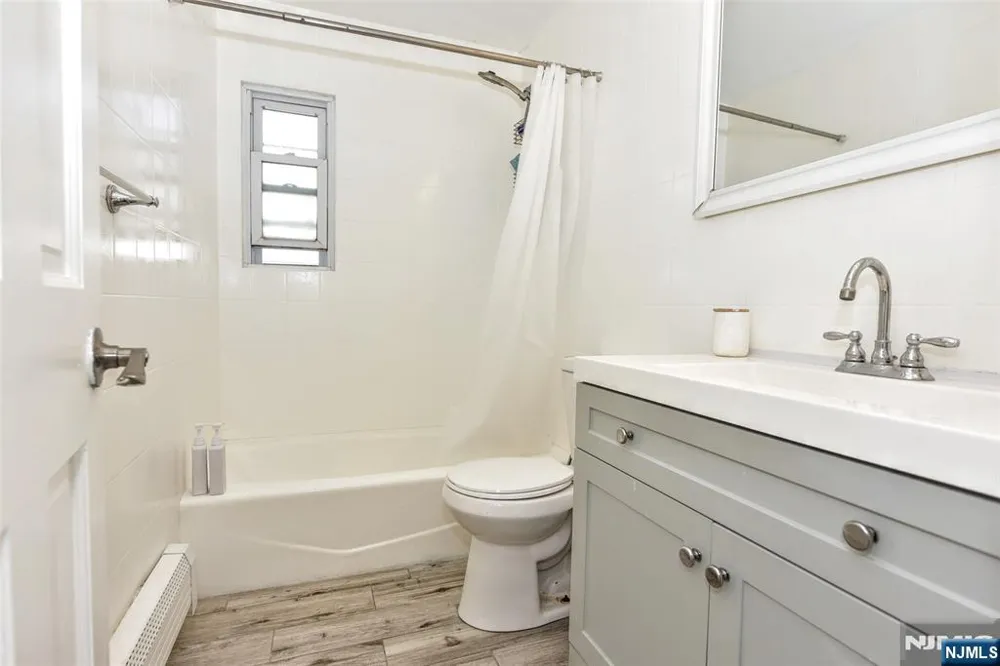 347 Forest Avenue Paramus, NJ 07652