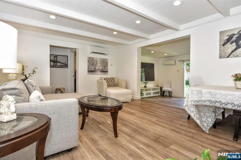 347 Forest Avenue Paramus, NJ 07652