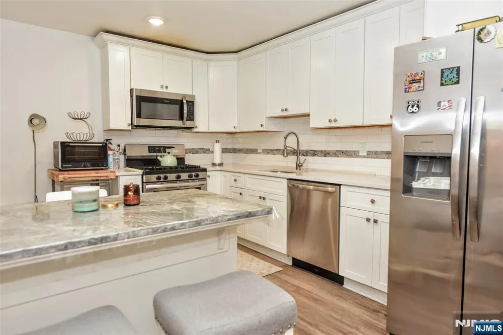 347 Forest Avenue Paramus, NJ 07652
