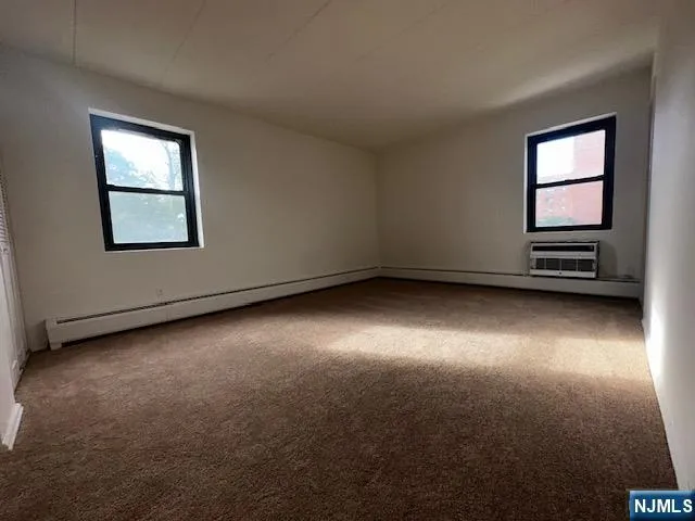 77 Prospect Avenue 3i Hackensack, NJ 07601