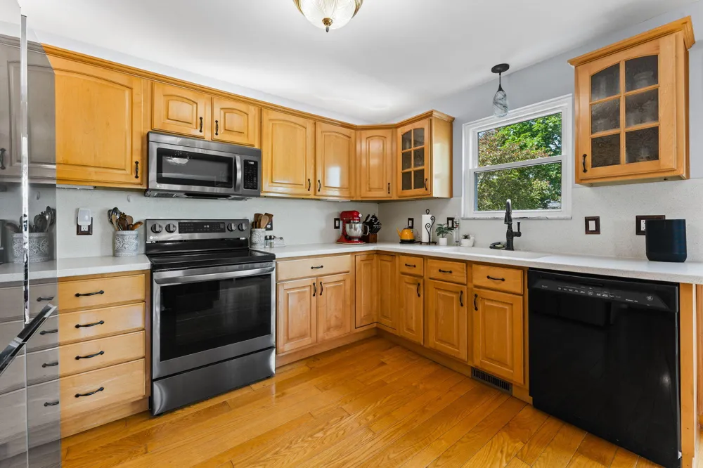 7490 Ledgewood Drive Fenton, MI 48430