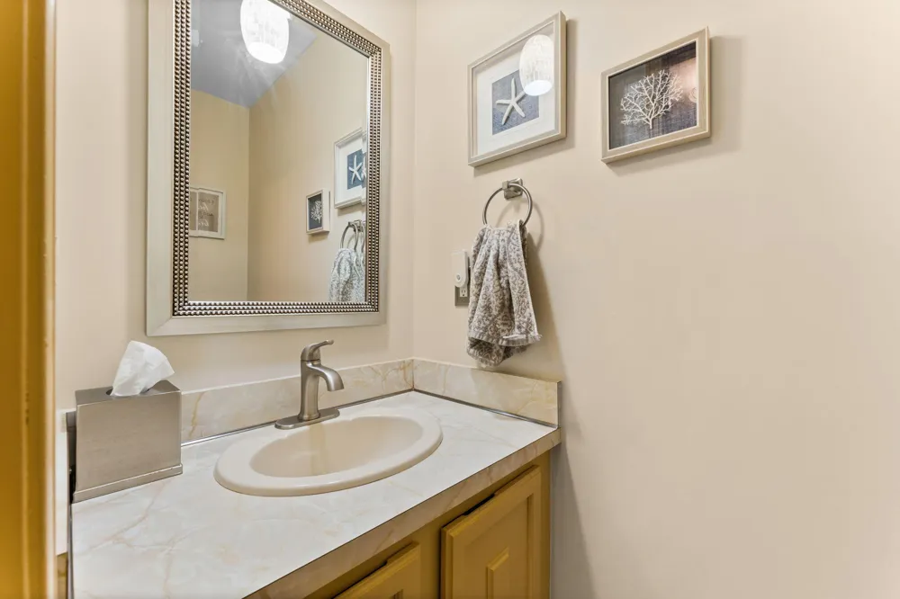 7490 Ledgewood Drive Fenton, MI 48430