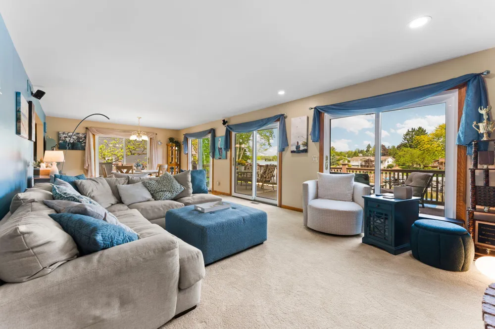 7490 Ledgewood Drive Fenton, MI 48430