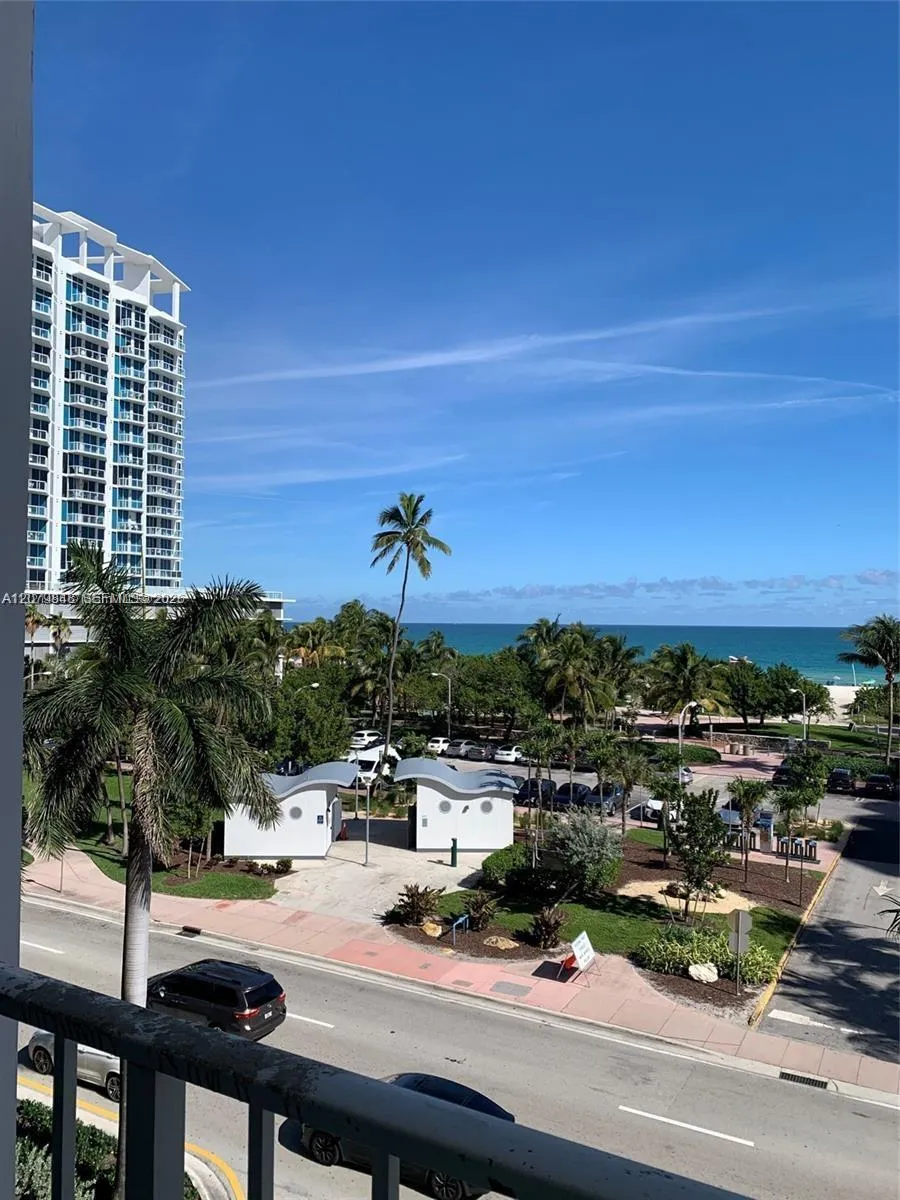 6450 Collins Ave #205 Miami Beach, FL 33141