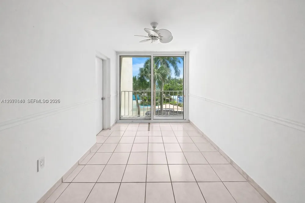 6450 Collins Ave #205 Miami Beach, FL 33141