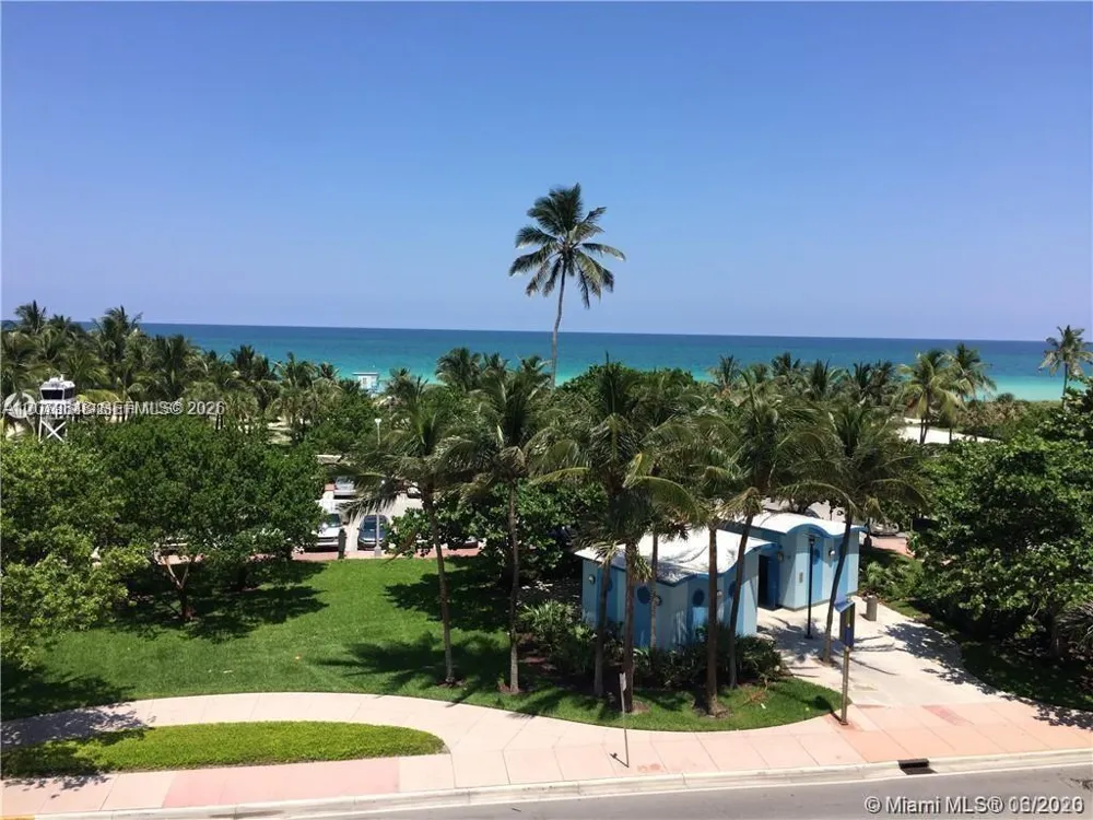 6450 Collins Ave #205 Miami Beach, FL 33141