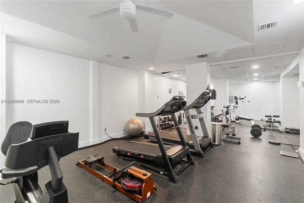 6450 Collins Ave #205 Miami Beach, FL 33141