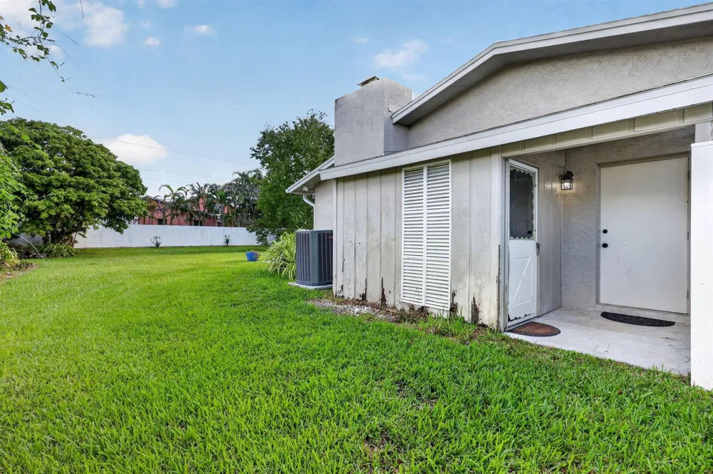 2381 SE Delano Road Port St. Lucie, FL 34952