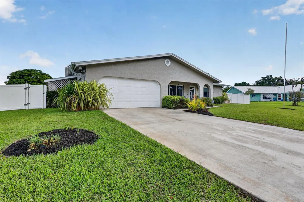 2381 SE Delano Road Port St. Lucie, FL 34952