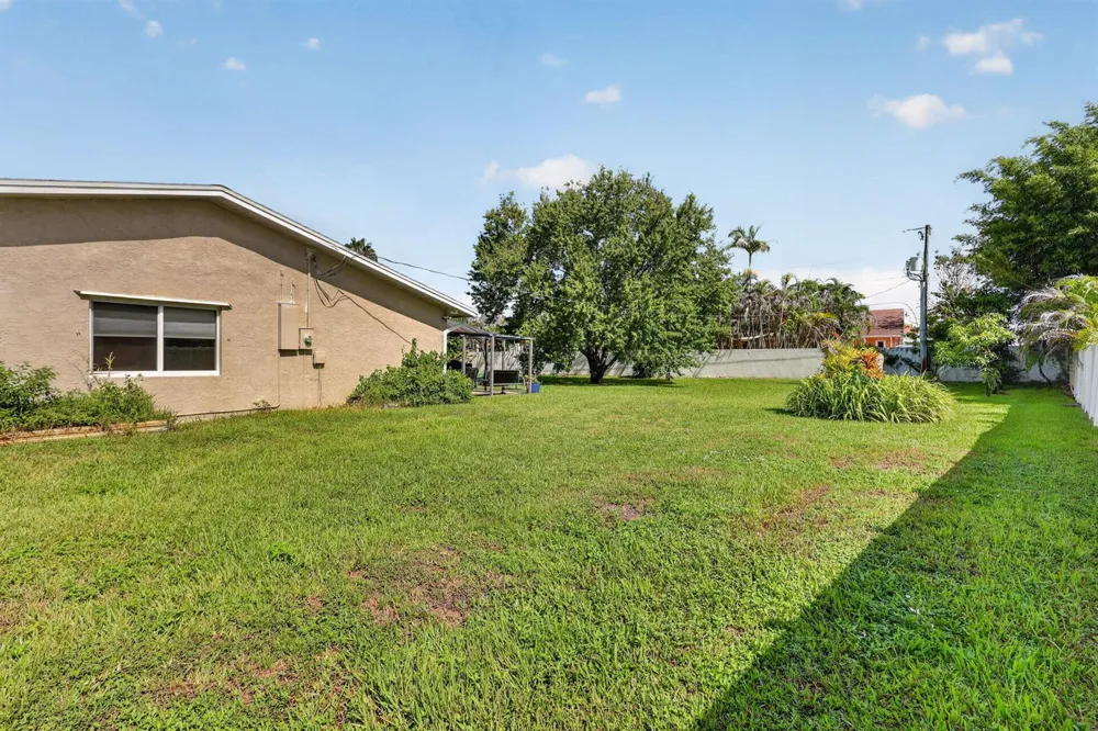 2381 SE Delano Road Port St. Lucie, FL 34952