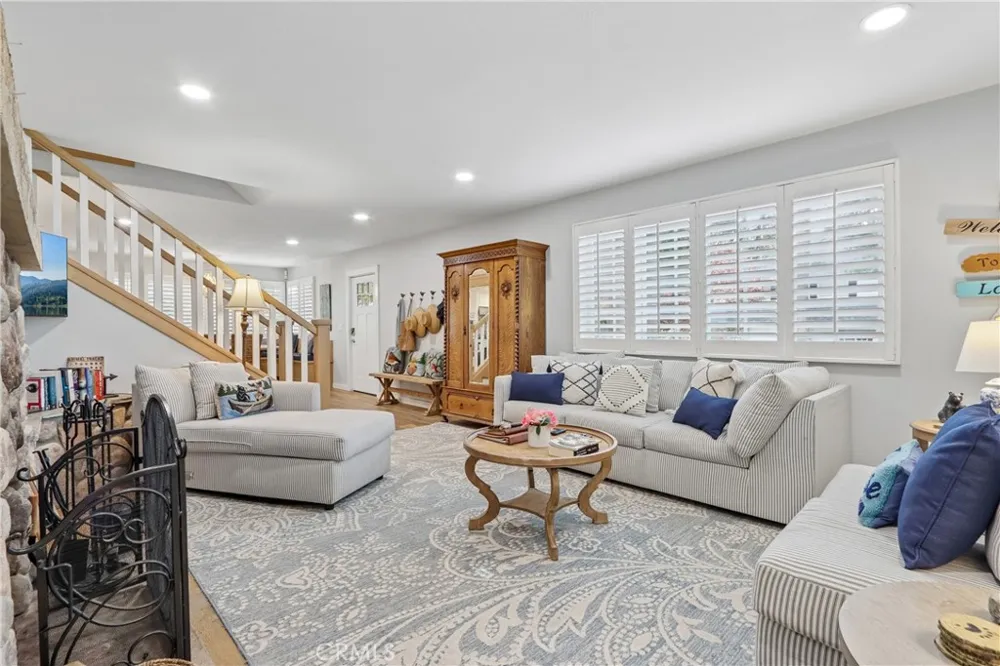 229 Hemlock Drive Lake Arrowhead, CA 92352