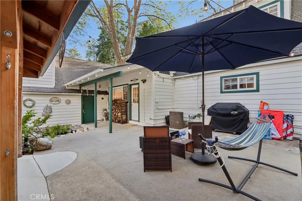 229 Hemlock Drive Lake Arrowhead, CA 92352