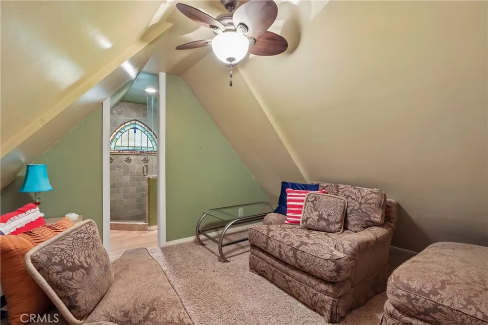 229 Hemlock Drive Lake Arrowhead, CA 92352