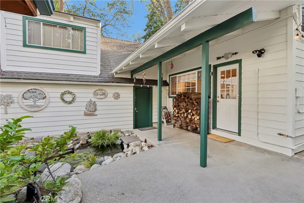 229 Hemlock Drive Lake Arrowhead, CA 92352