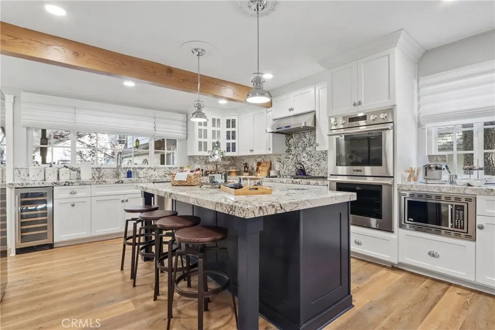 229 Hemlock Drive Lake Arrowhead, CA 92352