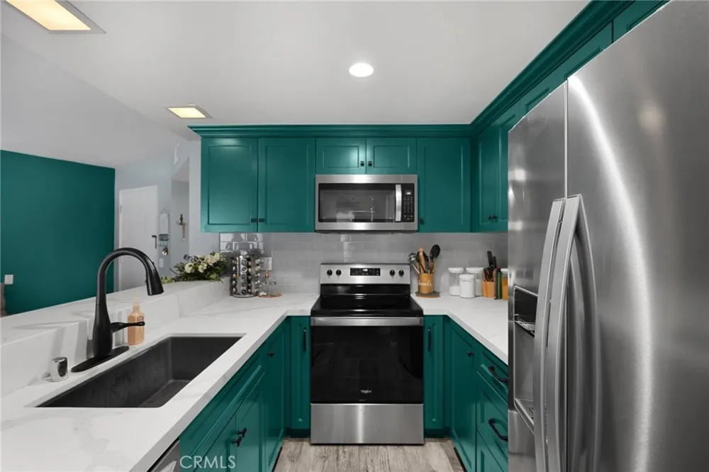 2773 Pine Creek Fullerton, CA 92835