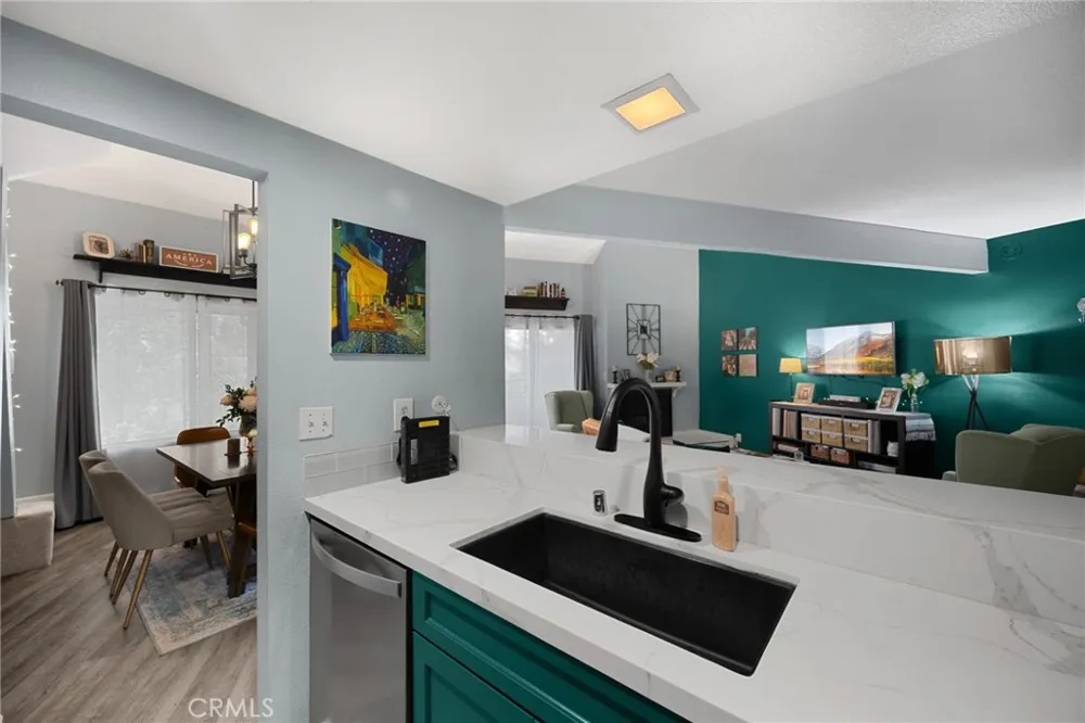 2773 Pine Creek Fullerton, CA 92835