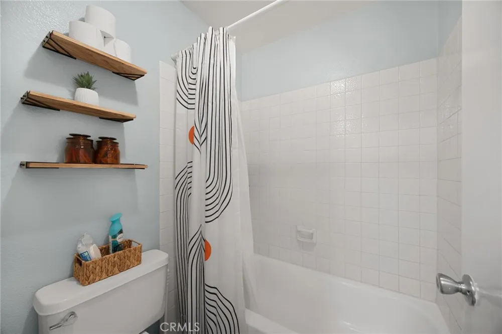 2773 Pine Creek Fullerton, CA 92835