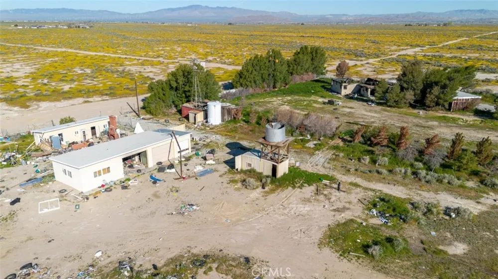 3353 W Avenue C Lancaster, CA 93536