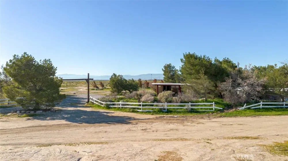 3353 W Avenue C Lancaster, CA 93536