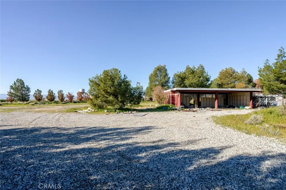 3353 W Avenue C Lancaster, CA 93536
