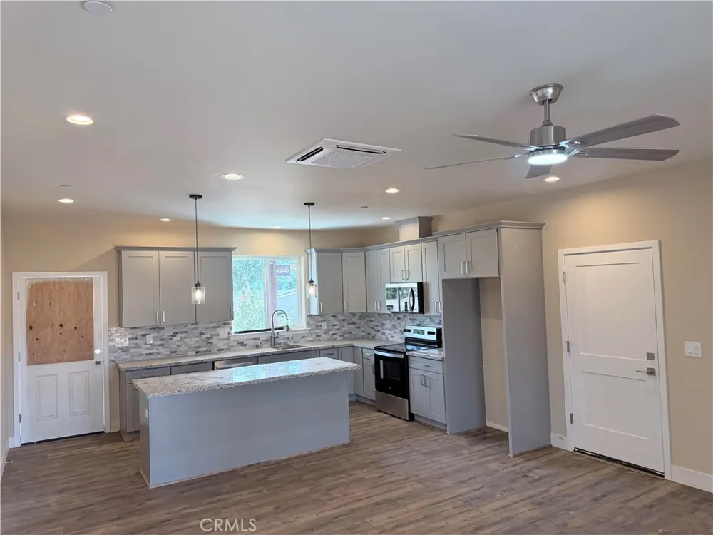 1439 Powell Paradise, CA 95969