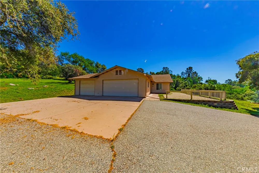 33322 Lucky Ridge Coarsegold, CA 93614