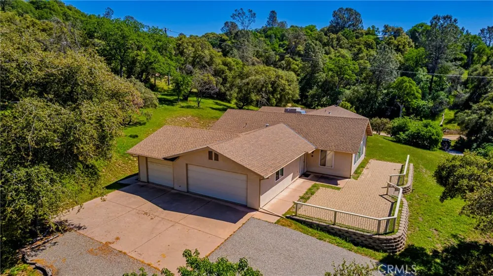 33322 Lucky Ridge Coarsegold, CA 93614