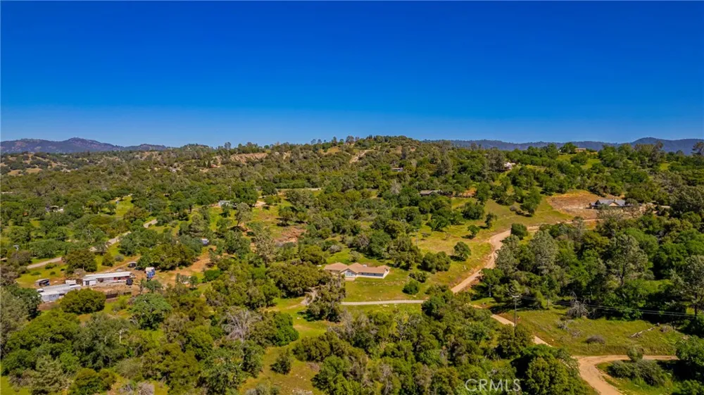33322 Lucky Ridge Coarsegold, CA 93614