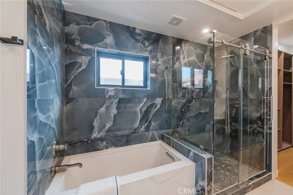 424 20th Huntington Beach, CA 92648