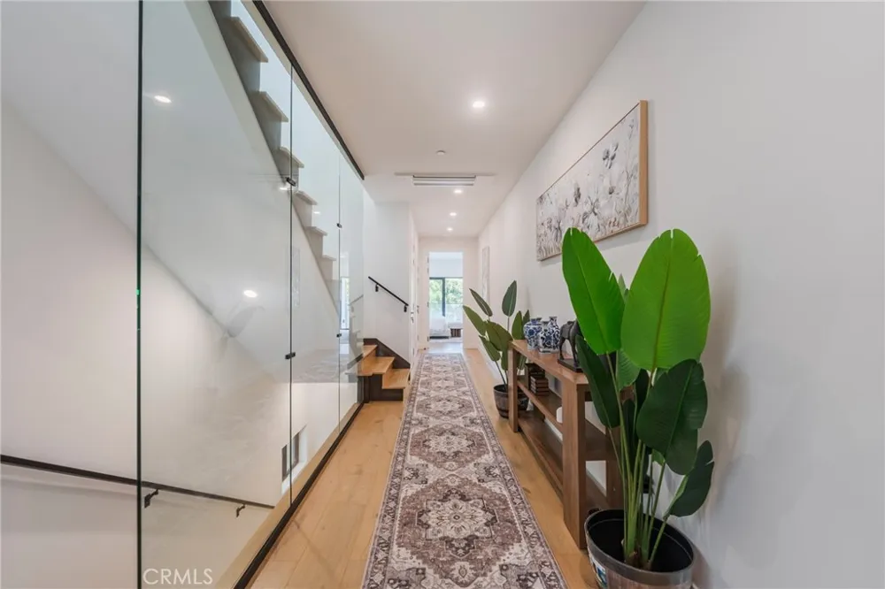 424 20th Huntington Beach, CA 92648