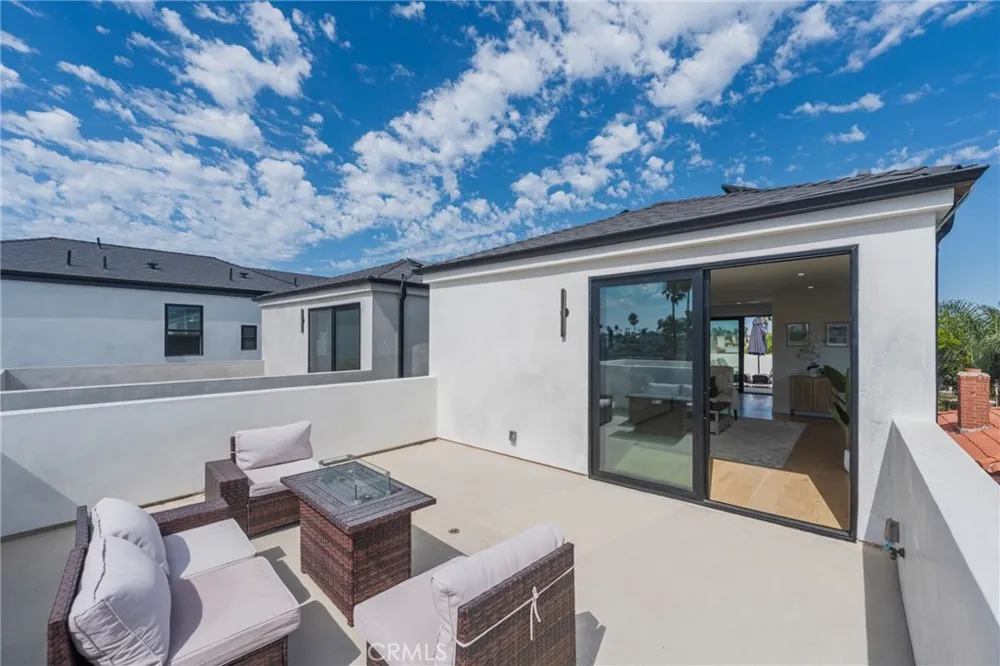 424 20th Huntington Beach, CA 92648