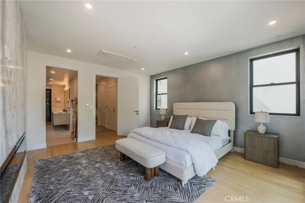 424 20th Huntington Beach, CA 92648
