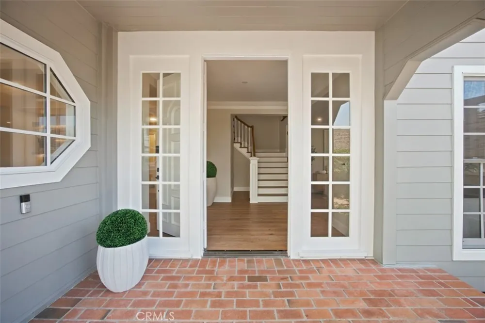 18 Hillsdale Newport Beach, CA 92660