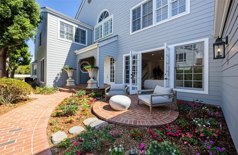 18 Hillsdale Newport Beach, CA 92660