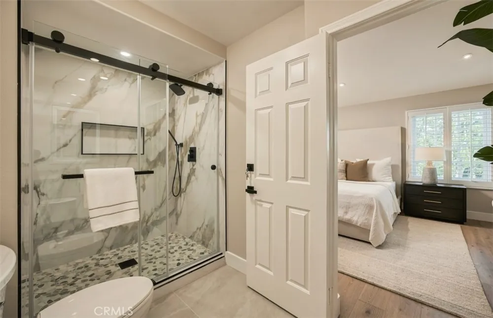 18 Hillsdale Newport Beach, CA 92660