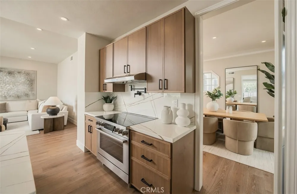 18 Hillsdale Newport Beach, CA 92660