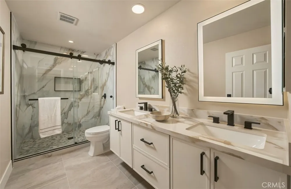 18 Hillsdale Newport Beach, CA 92660