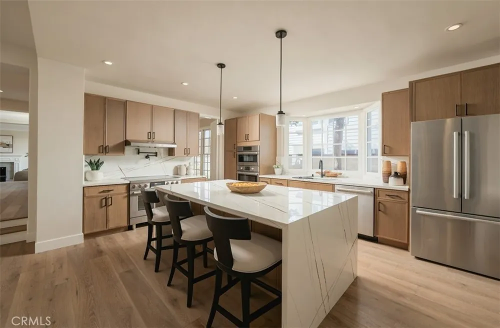 18 Hillsdale Newport Beach, CA 92660