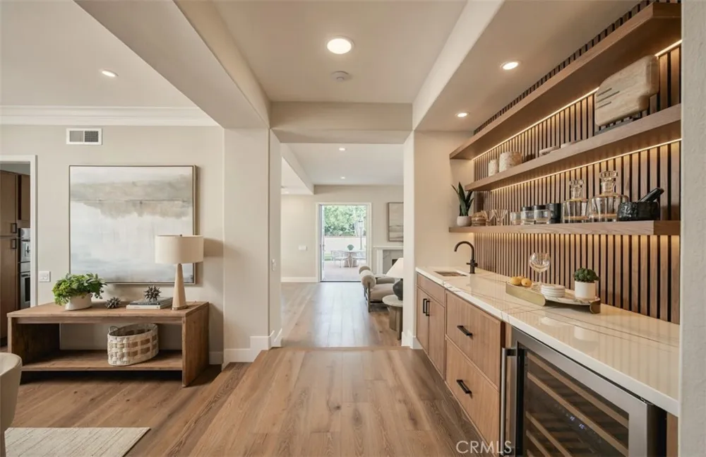 18 Hillsdale Newport Beach, CA 92660