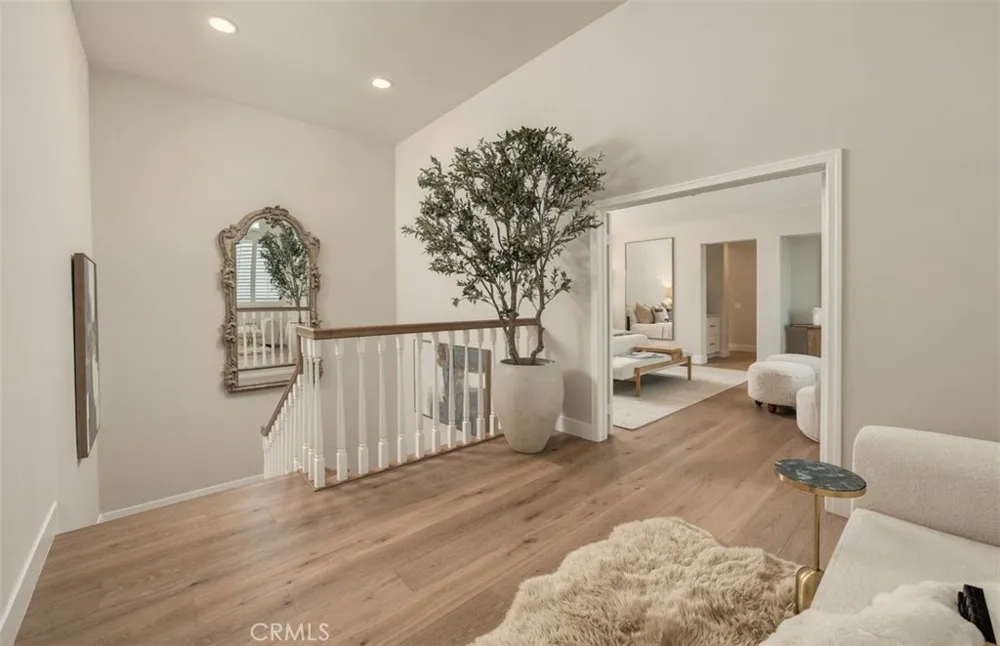 18 Hillsdale Newport Beach, CA 92660