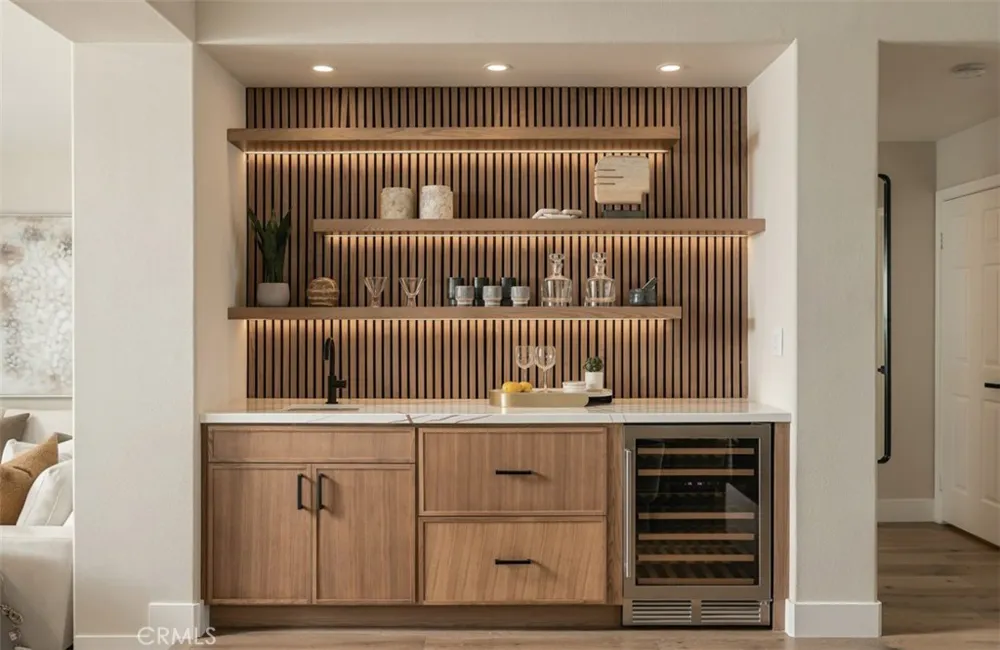 18 Hillsdale Newport Beach, CA 92660