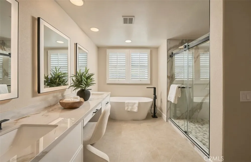 18 Hillsdale Newport Beach, CA 92660