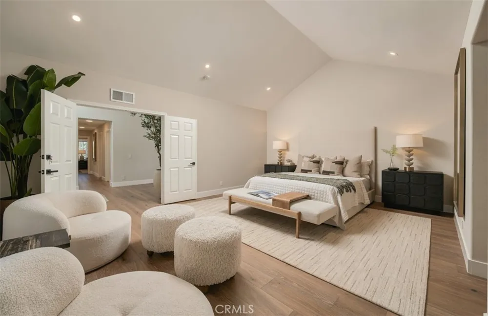 18 Hillsdale Newport Beach, CA 92660