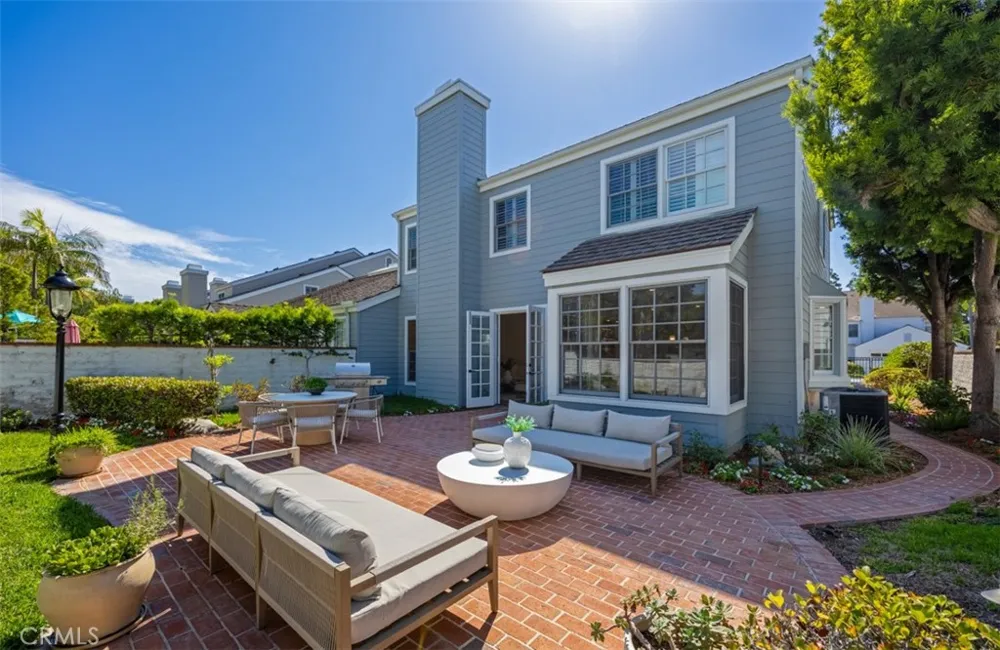 18 Hillsdale Newport Beach, CA 92660
