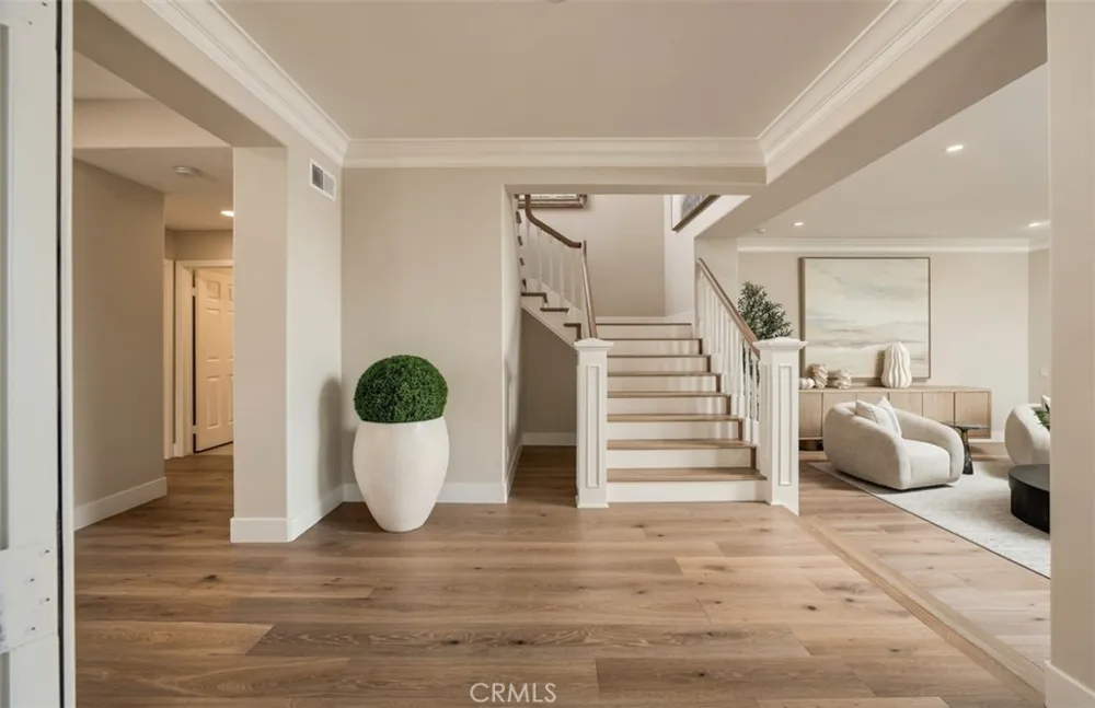 18 Hillsdale Newport Beach, CA 92660
